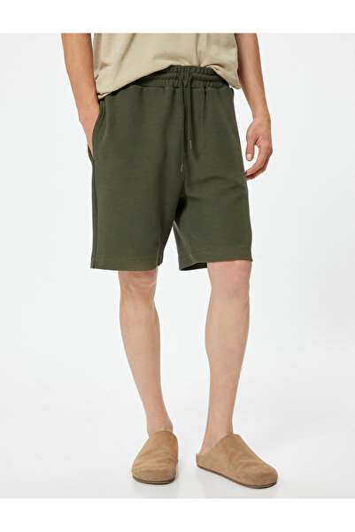 Koton Baumwoll-Bermudashorts – Taillenschnürung und Taschendetail