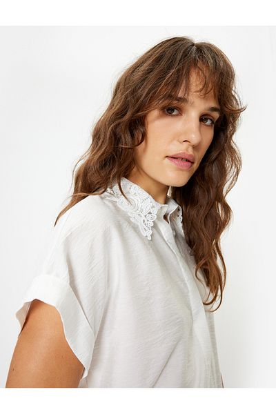 Koton Viscose Regular Fit - Lace Collar Short Sleeve Shirt