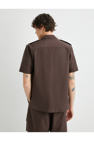 Koton Κοντομάνικο πουκάμισο με διπλή τσέπη με λεπτομέρεια με κουμπιά κανονική εφαρμογή