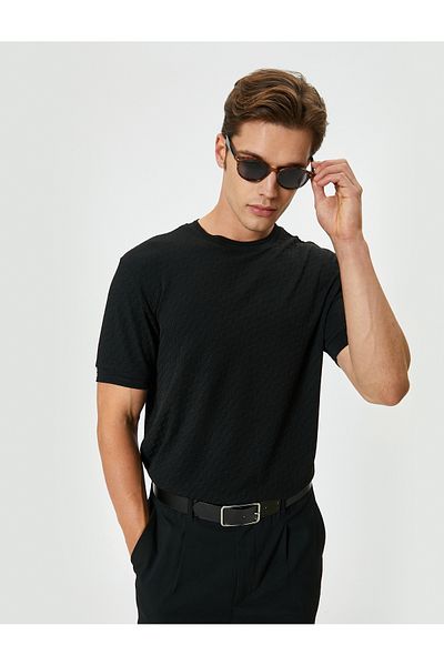 Koton T-Shirt με υφή - Ελαστική άκρη, κοντό μανίκι, λαιμόκοψη, κανονική εφαρμογή