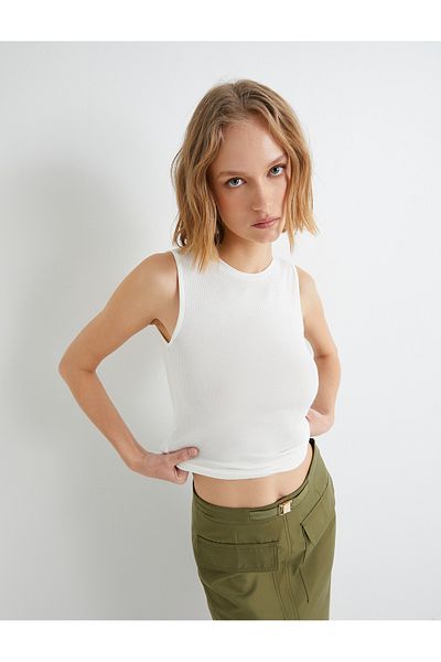 Koton Crop Ribbed Athlete Halter Collar