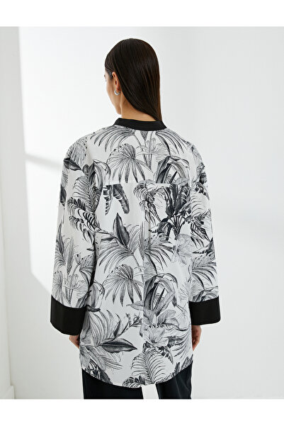 Koton Tunică cu decolteu in V cu mânecă lungă model exotic