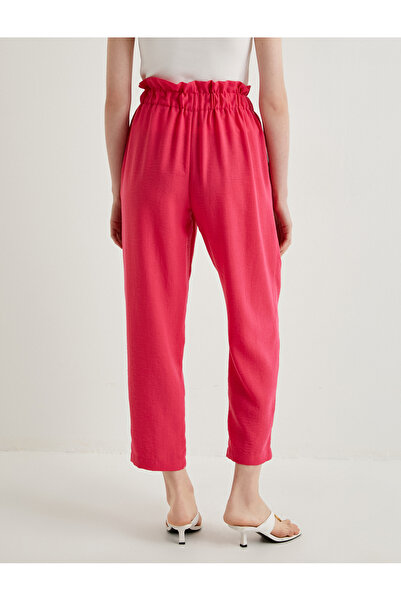 Koton Παντελόνι Jogger Relaxed Cut με λεπτομέρεια τσέπης στη μέση με κορδόνια