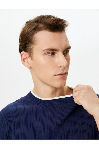 Koton Slim Fit pulóver kötöttáru texturált gallérral, részletes hosszú ujjú