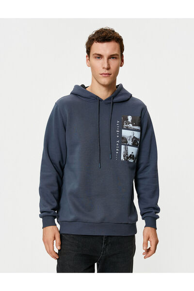 Koton Σπέσιαλ φούτερ Ατατούρκ με κουκούλα για την 100η επέτειο