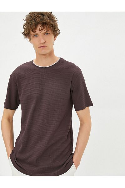 Koton Κοντό μανίκι Basic T-Shirt γιακά με λεπτομερή υφή και λεπτή εφαρμογή