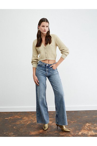 Koton Buttoned Glitter Crop Cardigan