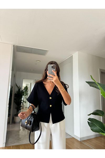 manana fashion Cardigan cu mânecă liliac cu nasturi aurii negru