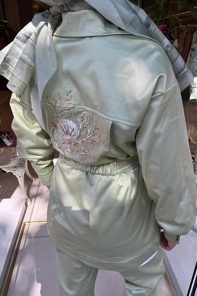 OMELYA Omelya Omy610-1 Suit Set
