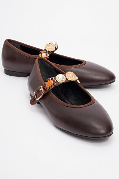 LuviShoes حذاء باليرينا نسائي من LAURAS باللون البني مع إكسسوارات