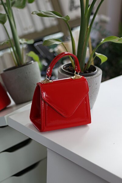 Moom Bag Women's Red Patent Leather Cover Detailed Strap Shoulder Bag