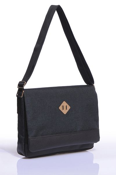 By Hakan Gk16-1 Black Postman Crossbody Τσάντα