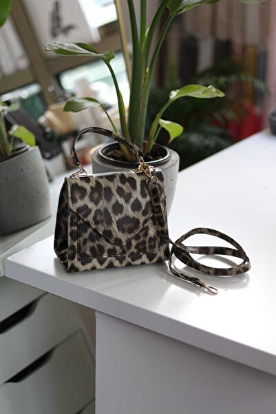 Moom Bag Women's Leopard Patterned Flap Detailed Strap Shoulder Bag