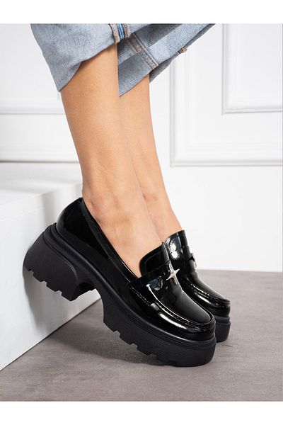 Alemdar Shoes Дамски мокасини PISANA от черна лачена кожа с катарама