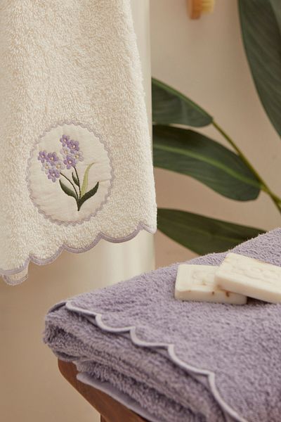 Karaca Home Lavender Set of 2 Hand Face Embroidered Towels