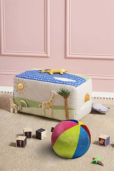 caps 20 cm Wide Plush Ball