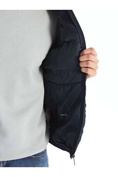 LC Waikiki Pufferjacke für Herren – Standardgröße, Stehkragen