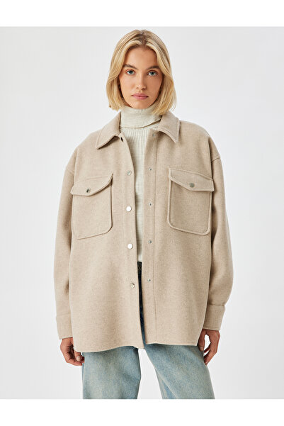 Koton Μπουφάν με απαλή υφή - Μήκος γοφού, λεπτομέρεια τσέπης με πτερύγιο