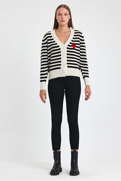 zahı collection V-Neck Striped Heart Patterned Knitwear Cardigan