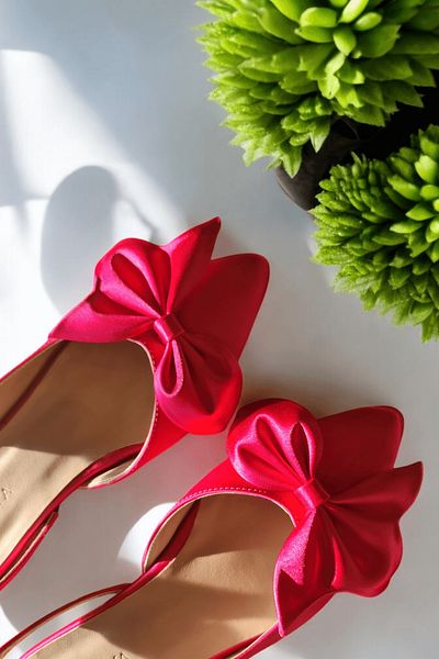 DURUNUN BUTİĞİ Balerini casual din satin fucsia - Toc de 2 cm, curea la gleznă, vârf ascuțit
