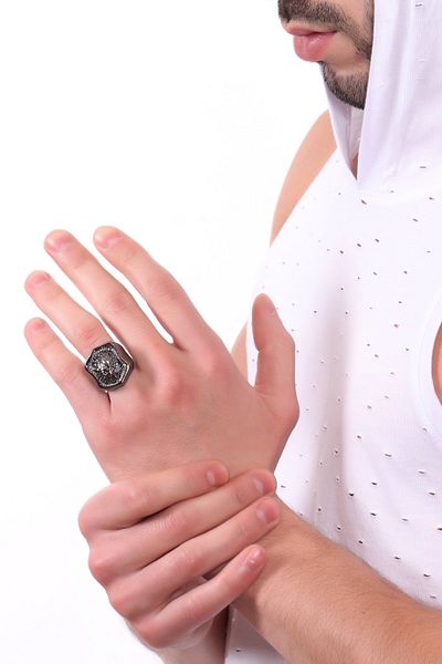 LABALABA Men's Anthracite Lacquer Plated Eagle Ring