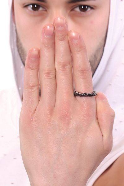 LABALABA Men's Metallic Anthracite Lacquer Coated Adjustable Twisted Wrap Formed Ring