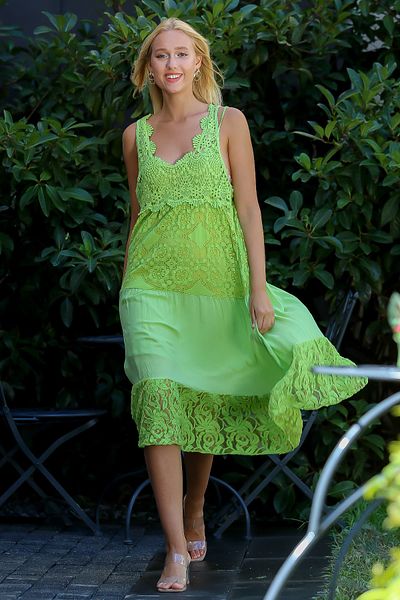 Chiccy Grünes italienisches Damen-Spitzenkleid mit speziellem Design, ärmellos, gefüttert, langes Kleid M10160000EL94341