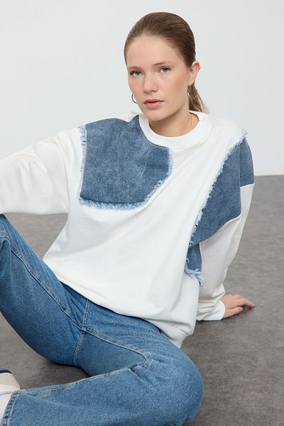 Trendyol Collection Denim Detailed Ecru Knitted Sweatshirt - Regular Fit Twoaw25Sw00290