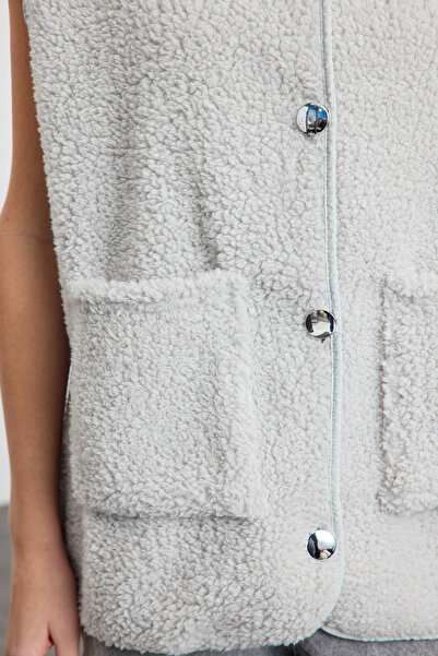 Trendyol Collection Gray Comfortable Plush Vest - Thick with Pockets Twoaw25Ye00093