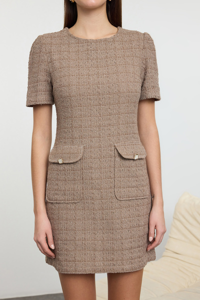 Trendyol Collection Mini tkané šaty Camel A-Line s detailem kapsy TWOAW25EL00169