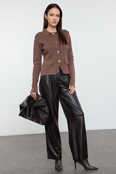 Trendyol Collection Brown Button Detailed Premium/Special Yarn Fitted/Body Hugging Knitwear Cardigan Twoaw25Hi00151