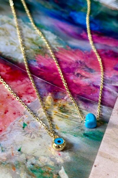 Trendy Butik قلادة مزدوجة مطرزة بالعين الشريرة والزجاج