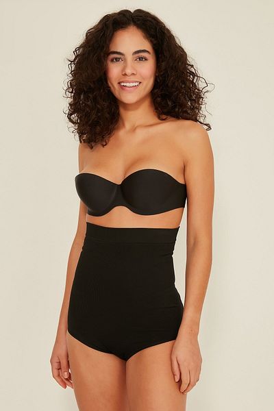 C&City C12008 Modell Schwarzes Unterkleid-Korsett