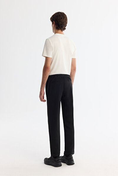 Avva Erkek Siyah Beli Lastikli Bağcıklı Duble Paça Jogger Relaxed Fit Pantolon E003000