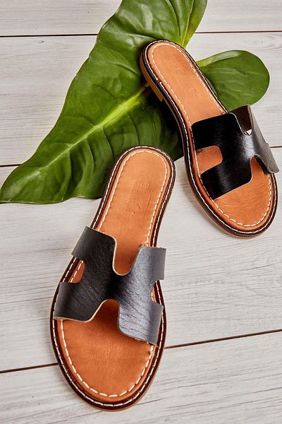 Bambi Black Genuine Leather Women's Slippers K04602809603