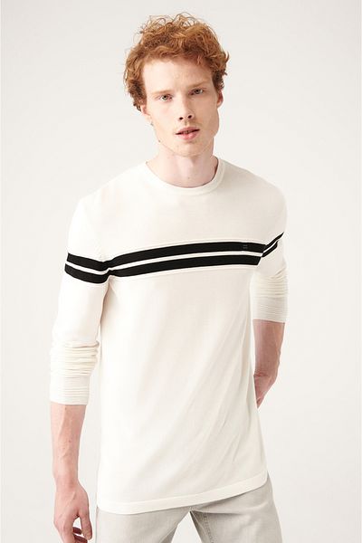 Avva Weißer Strickpullover mit Rundhalsausschnitt und weichen Knöpfen für Herren A31y5109