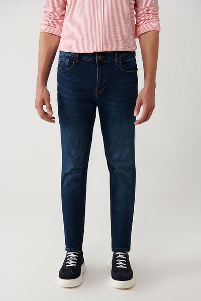 Avva Pantaloni de blugi elastici, lavabili, albastru închis pentru bărbați B 003510