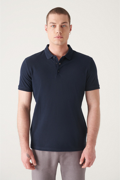 Avva Marineblaues Herren-T-Shirt mit 3 Knöpfen aus 100 % ägyptischer Baumwolle mit Polokragen und normaler Passform B001027
