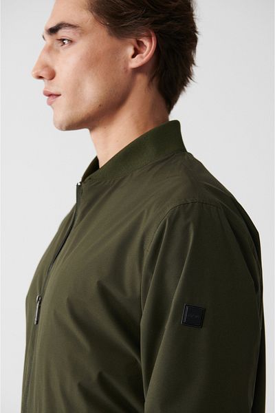 Avva Wasserabweisender, gerippter, leichter, dünner Herrenmantel in Khaki B 006001