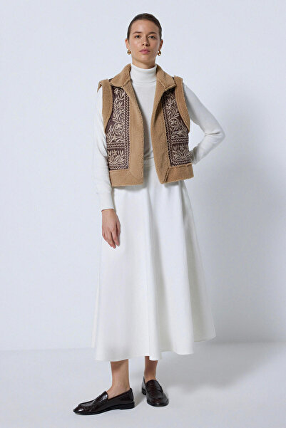 Touché Privé Leather Detail Embroidered Vest