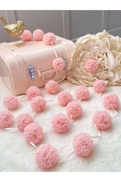 PAMUKA Pink Tulle Mini Pompom Banner