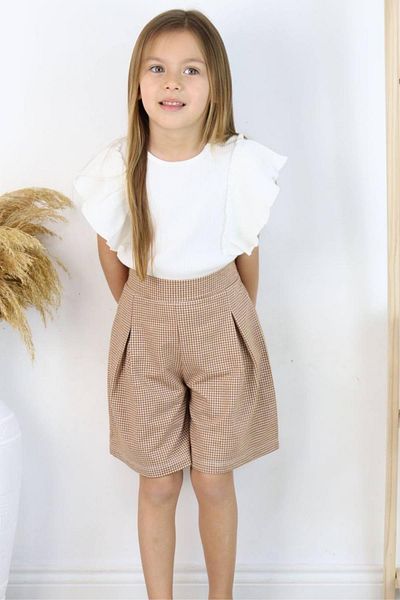 Riccotarz Girls - Ribbed Fabric White Blouse and Shorts Set, Checkered Loose Woven and Ruffled Capri Sleeve