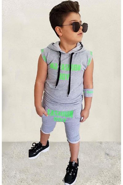 Riccotarz Σετ αμάνικο φούτερ με κουκούλα Boy's Fashion Boy σε γκρι σορτς