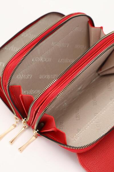 Levidor Red Three Compartment Chain Strap Shoulder Bag