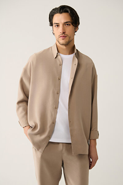 Avva Erkek Bej Soft Touch Alttan Britli Yaka Soft Touch Oversize Fit Gömlek A41Y2168