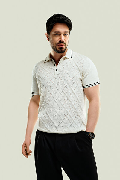 Avva Men's Ecru 3-Button Diamond Pattern Polo Neck Regular Fit Knitwear T-Shirt A41Y5053