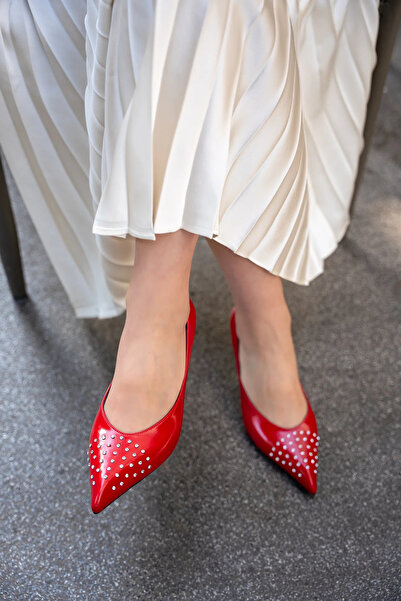 LAMİNTA Secret Red Metal Triangle Heeled Women's Heeled Shoes with Stone Detail
