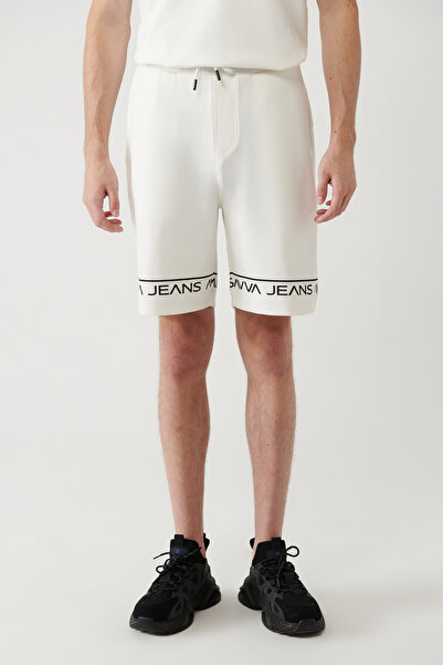 Avva Чоловічі білі шорти з кишенями з боків, принт Soft Touch, прямий крій A41Y3646