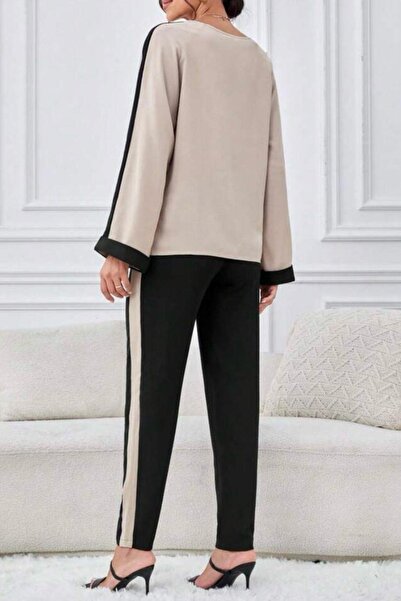 Mossta Σετ δύο κλωστών με φαρδιές μανσέτες σε μπεζ χρώμα