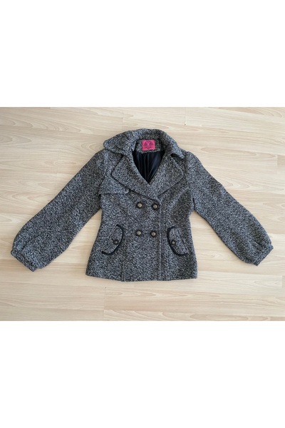 Casy’s by Gossyp Gri Kaban